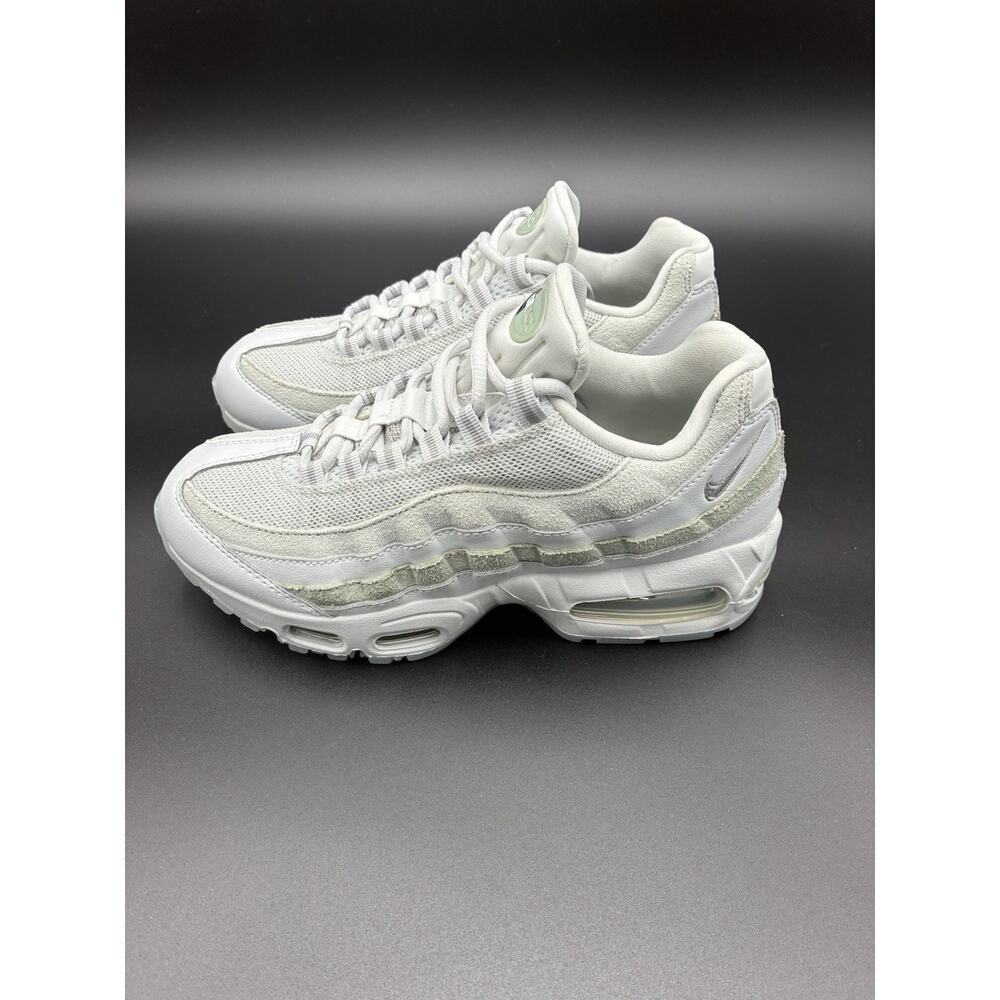 Nike Air Max 95 White Gray DQ3997-100 Women Low Top Athletic Sneakers